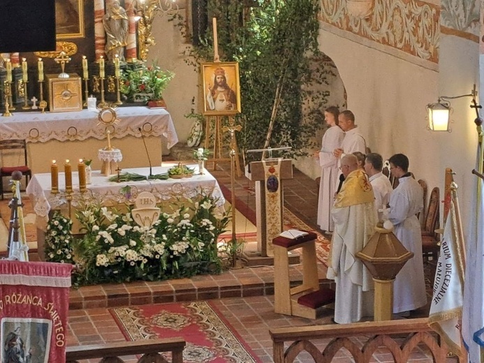 Boże Ciało w Małujowicach