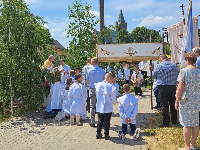 Boże Ciało w Małujowicach