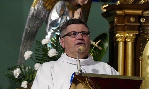 Ks. Janusz Talik, proboszcz parafii w Chybiu.