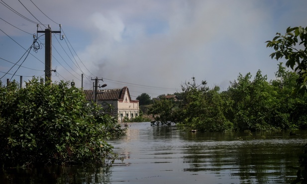 Ukraina: brytyjscy eksperci zbierają dowody rosyjskich zbrodni