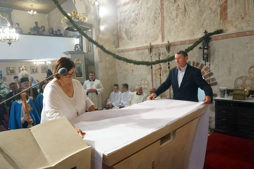Konsekracja nowego ołtarza