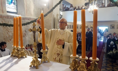 Konsekracja ołtarza w zabytkowym kościele w Karchowicach