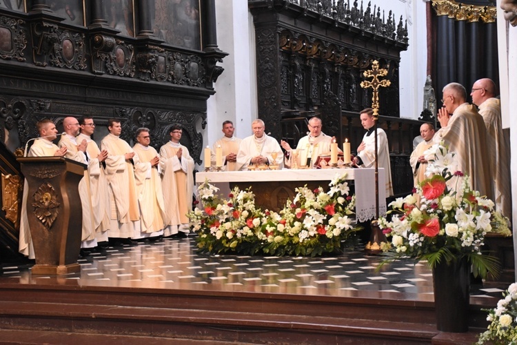 6. rocznica sakry abp. Tadeusza Wojdy