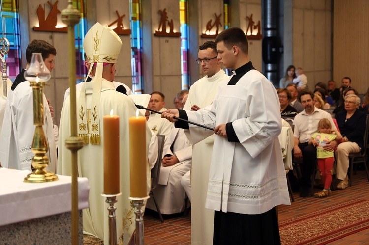 Święcenia kapłańskie u oblatów