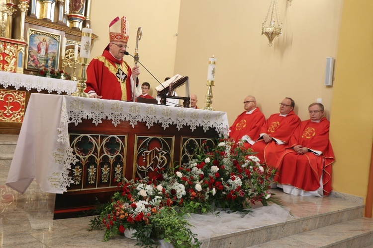 Poświęcenie ołtarza w kościele św. Barbary