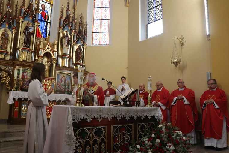 Poświęcenie ołtarza w kościele św. Barbary