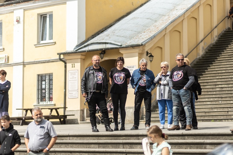 Rozpoczęcie sezonu motocyklowego w Wambierzycach