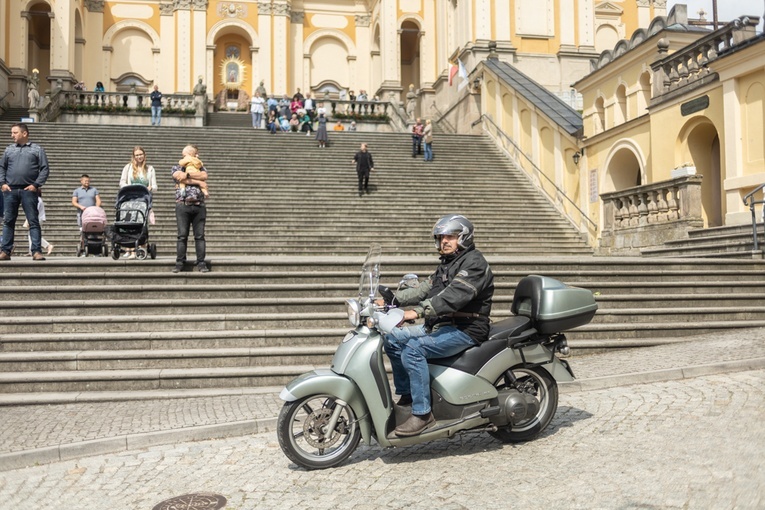 Rozpoczęcie sezonu motocyklowego w Wambierzycach