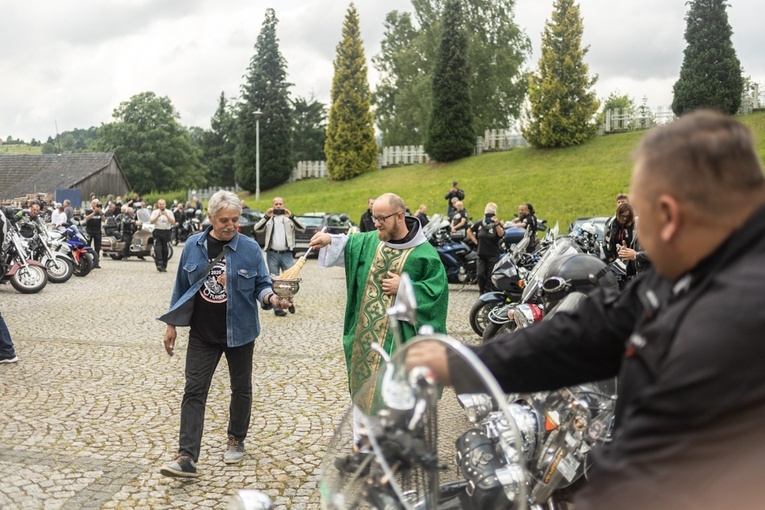 Rozpoczęcie sezonu motocyklowego w Wambierzycach