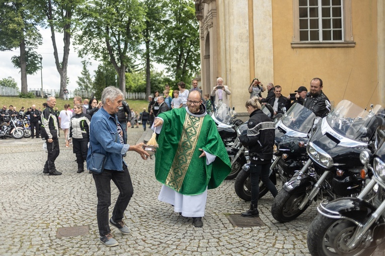 Rozpoczęcie sezonu motocyklowego w Wambierzycach