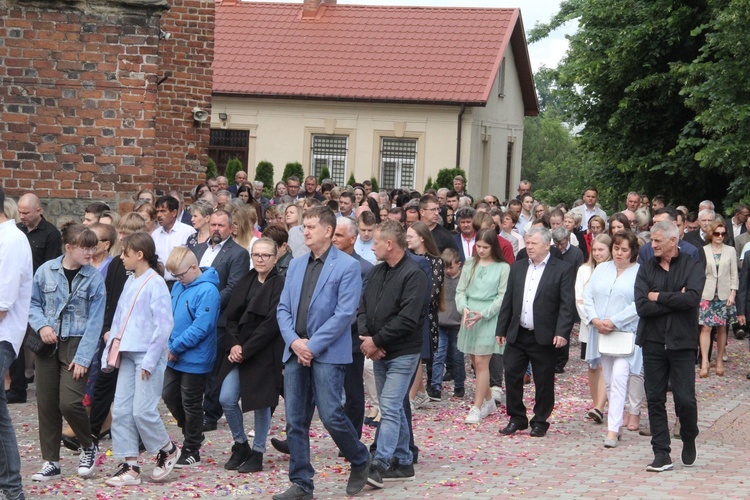 Pilzno. Poświęcenie obrazu bł. Karoliny