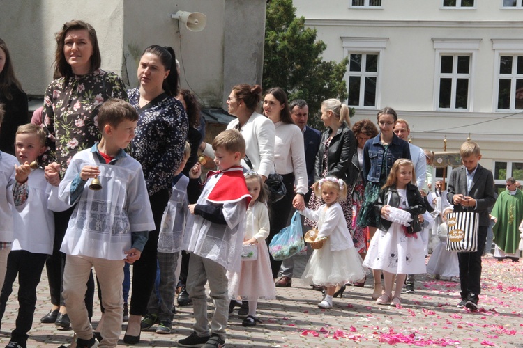 Pilzno. Poświęcenie obrazu bł. Karoliny