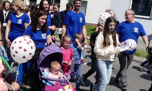 Rodziców i ich pociech nie mogło zabraknąć na żywieckim Marszu dla Życia i Rodziny.