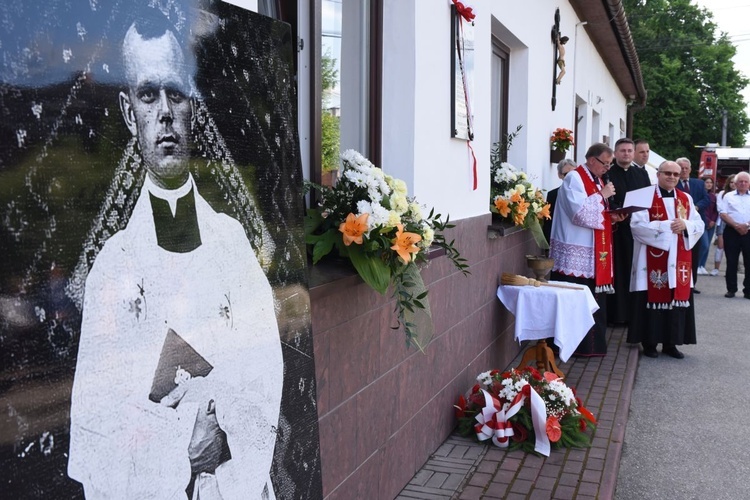 Ks. Władysław Czosnek wrócił do swoich