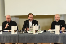 Gościem forum był. m.in. ks. prof. dr Paweł Malecha z Najwyższego Trybunału Sygnatury Apostolskiej.