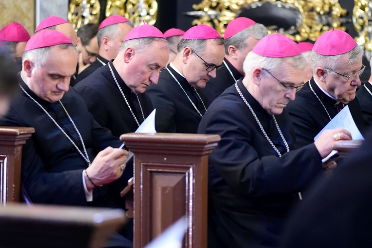Stoczek Klasztorny. Konferencja Episkopatu Polski