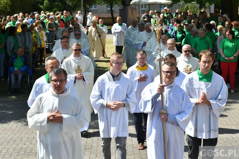 Pielgrzymka Osób Chorych i Niepełnosprawnych do Rokitna