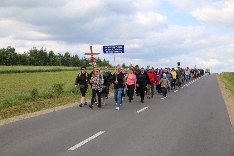 Trasa z Janowa Lubelskiego do Radecznicy liczyła 42 km.