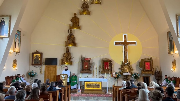 Do parafii w Jurkowie dotarli błogosławieni franciszkańscy misjonarze