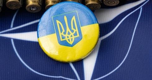 Stoltenberg: wsparcie NATO zmienia sytuację na polu bitwy w Ukrainie