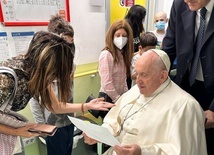 Wiadomo, kiedy papież Franciszek opuści szpital