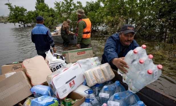 Polska wolontariuszka z Chersonia: schodząca woda odsłania bezmiar zniszczeń, potrzeby są ogromne