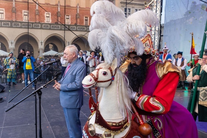 Nowy Lajkonik harcował po Krakowie