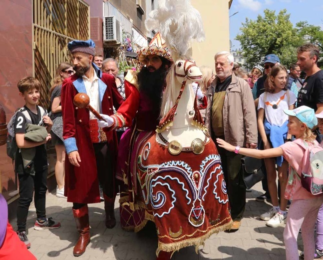 Nowy Lajkonik harcował po Krakowie