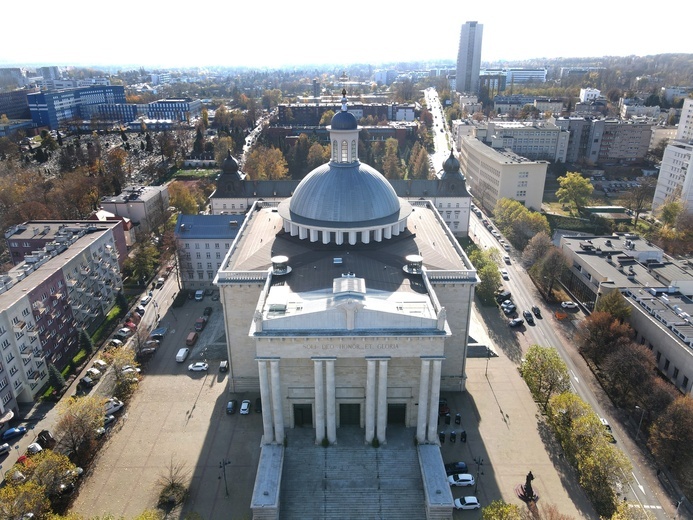 Transmisja: Ingres do katedry Chrystusa Króla w Katowicach abp. Adriana Galbasa SAC