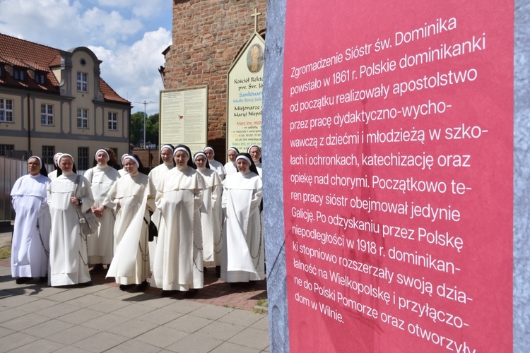 Wystawa i konferencja sióstr dominikanek w Gdańsku