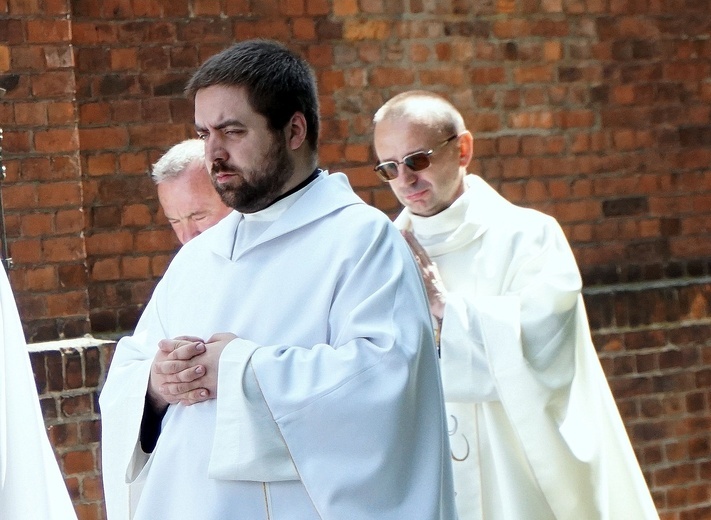 Rozesłanie na letnie rekolekcje