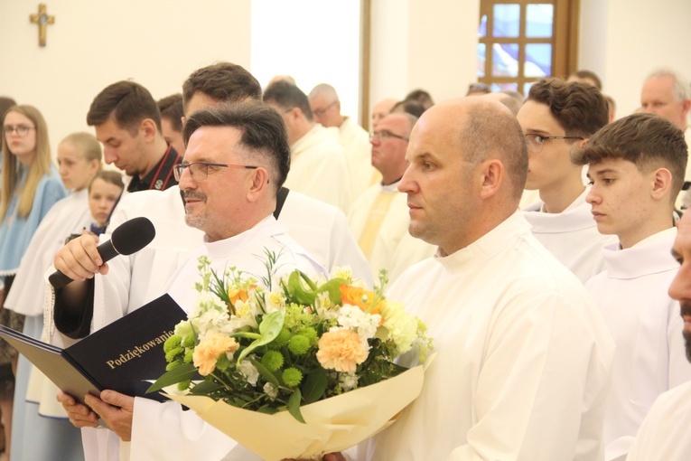 Tarnów. Błogosławieństwo nadzwyczajnych szafarzy Komunii św.