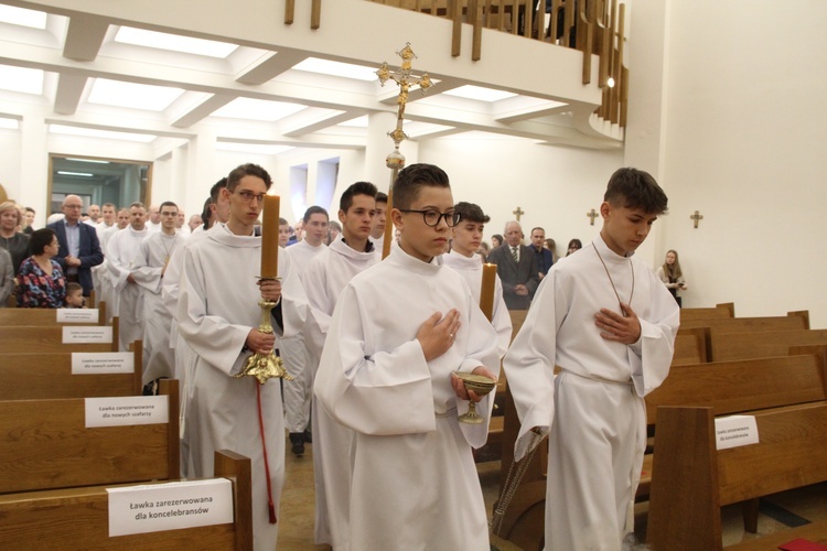 Tarnów. Błogosławieństwo nadzwyczajnych szafarzy Komunii św.