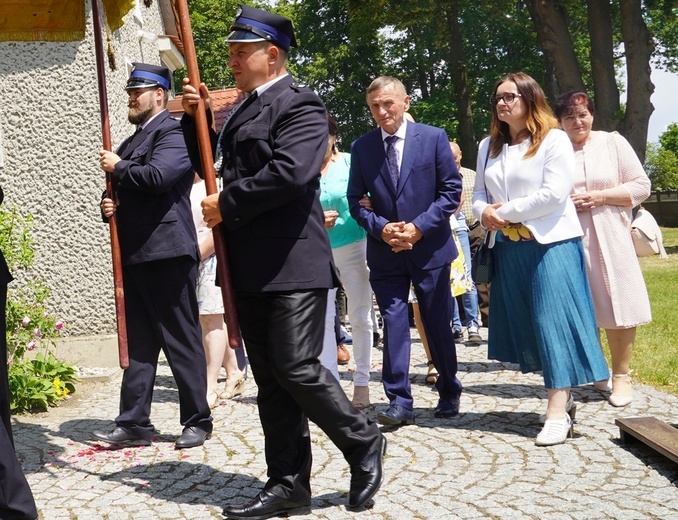 Jubileusze kościoła i parafii w Świerczowie