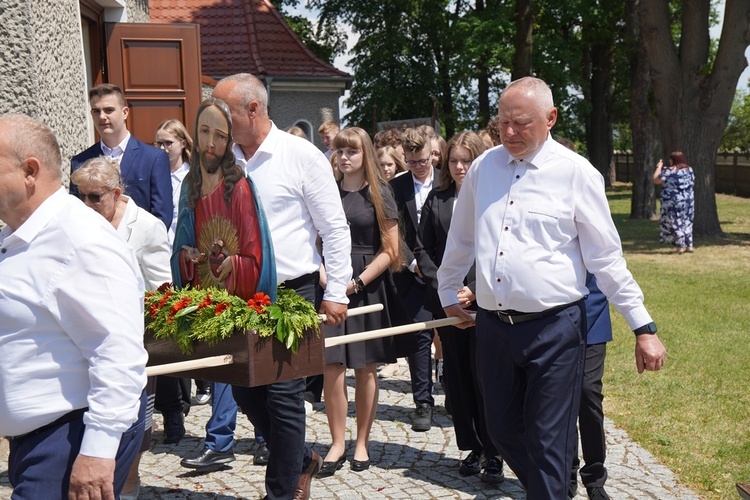 Jubileusze kościoła i parafii w Świerczowie