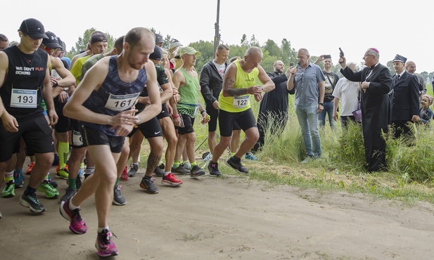 Sportowy hołd dla papieża 