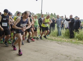 Sportowy hołd dla papieża 