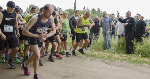 Sportowy hołd dla papieża 