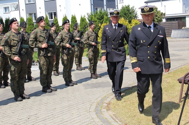 Pomnik internowanych w Mielnie-Unieściu