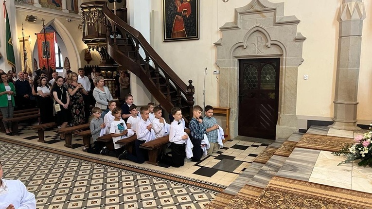 Ministranci i aspiranci w Ciężkowicach