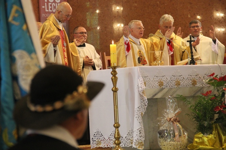 Katowice. Msza św. w Narodowy Dzień Powstań Śląskich