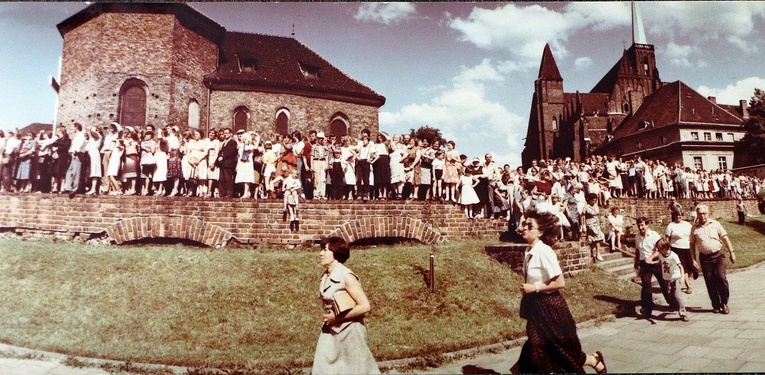 Jan Paweł II we Wrocławiu w 1983 roku - zdjęcia archiwalne