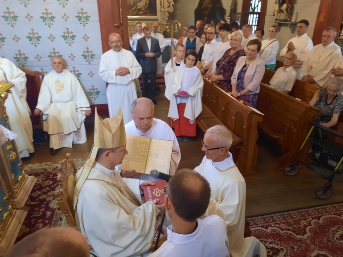 Święcenia diakonatu przyjął w Borowej Wsi Jan Gil