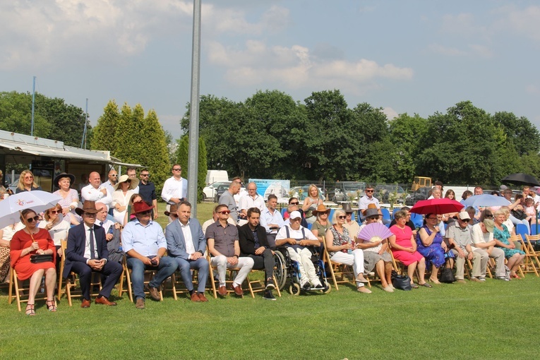 Poświęcenie kamienia węgielnego pod nową siedzibę Środowiskowego Domu Samopomocy w Skawinie