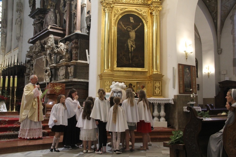 Tarnów. Srebrny jubileusz sióstr misjonarek w katedrze