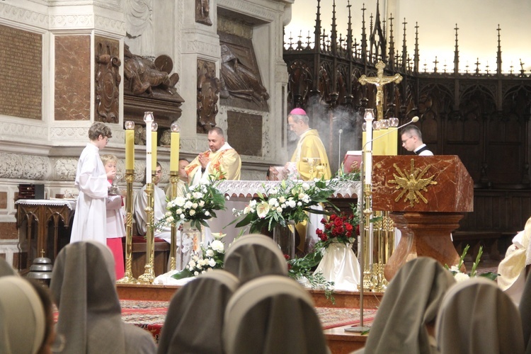 Tarnów. Srebrny jubileusz sióstr misjonarek w katedrze