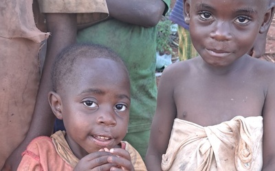 „Mój brat Pigmej”. Pomoc dla dzieci w Kamerunie