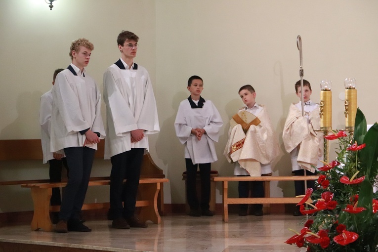 Msza św. na zakończenie roku szkolnego w Zespole Szkół im. ks. Konarskiego w Skierniewicach