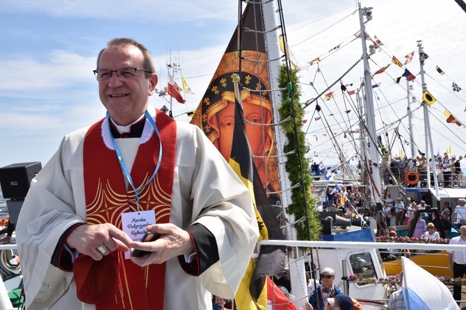 Morskie nabożeństwo na Zatoce i Eucharystia w Pucku