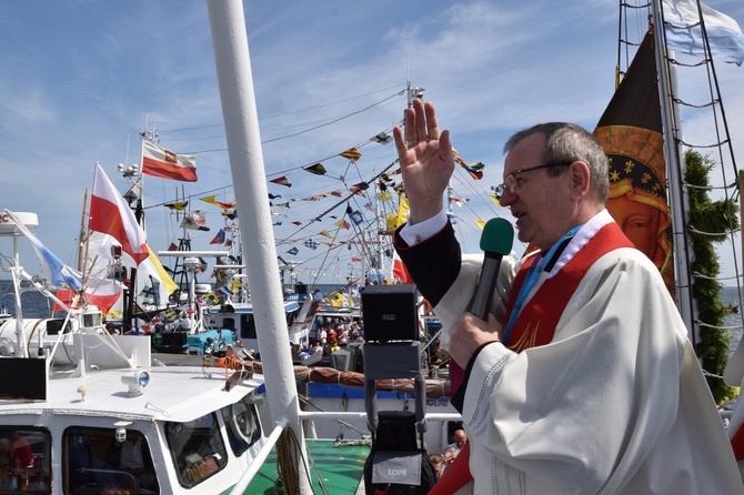 Morskie nabożeństwo na Zatoce i Eucharystia w Pucku